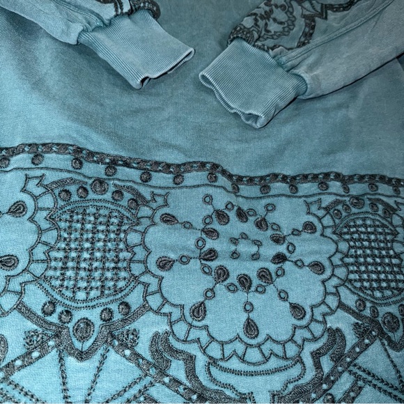 Anthropologie Daily Practice Elaine Embroidered Hoodie medium - Picture 6 of 8